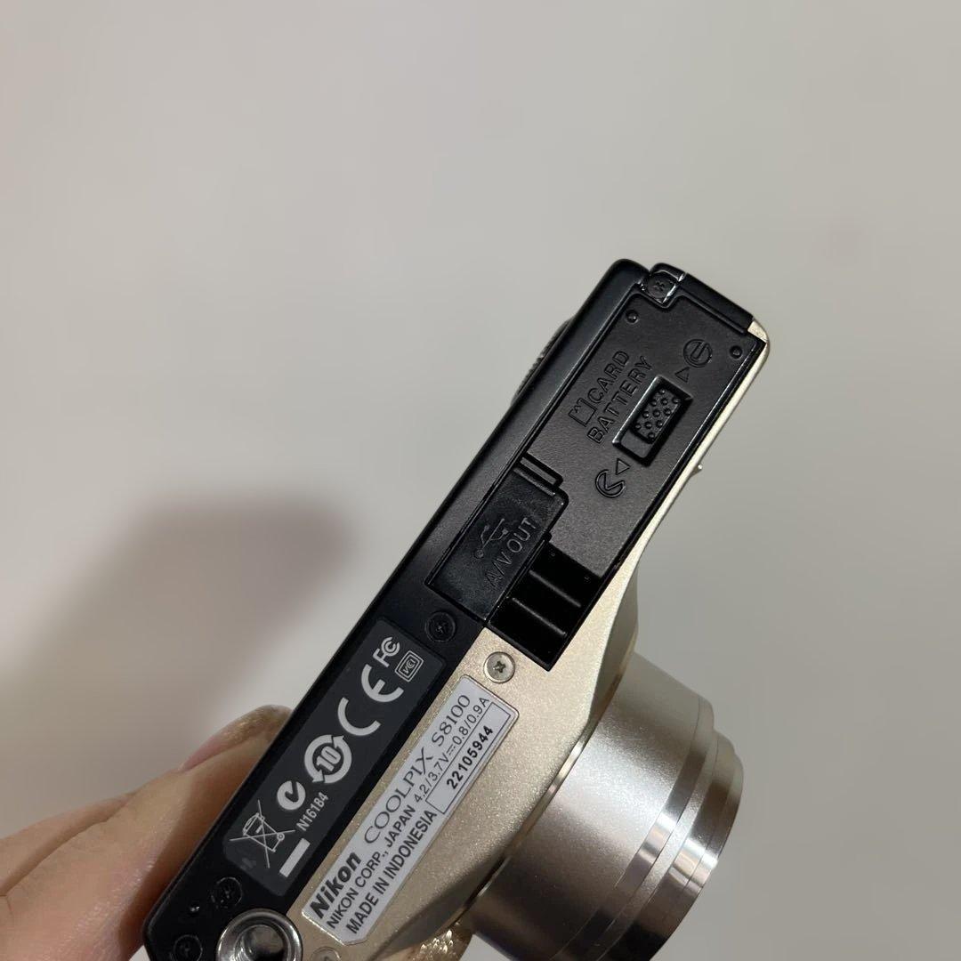 Nikon COOLPIX S8100 ゴールド コンデジ　ニコン
