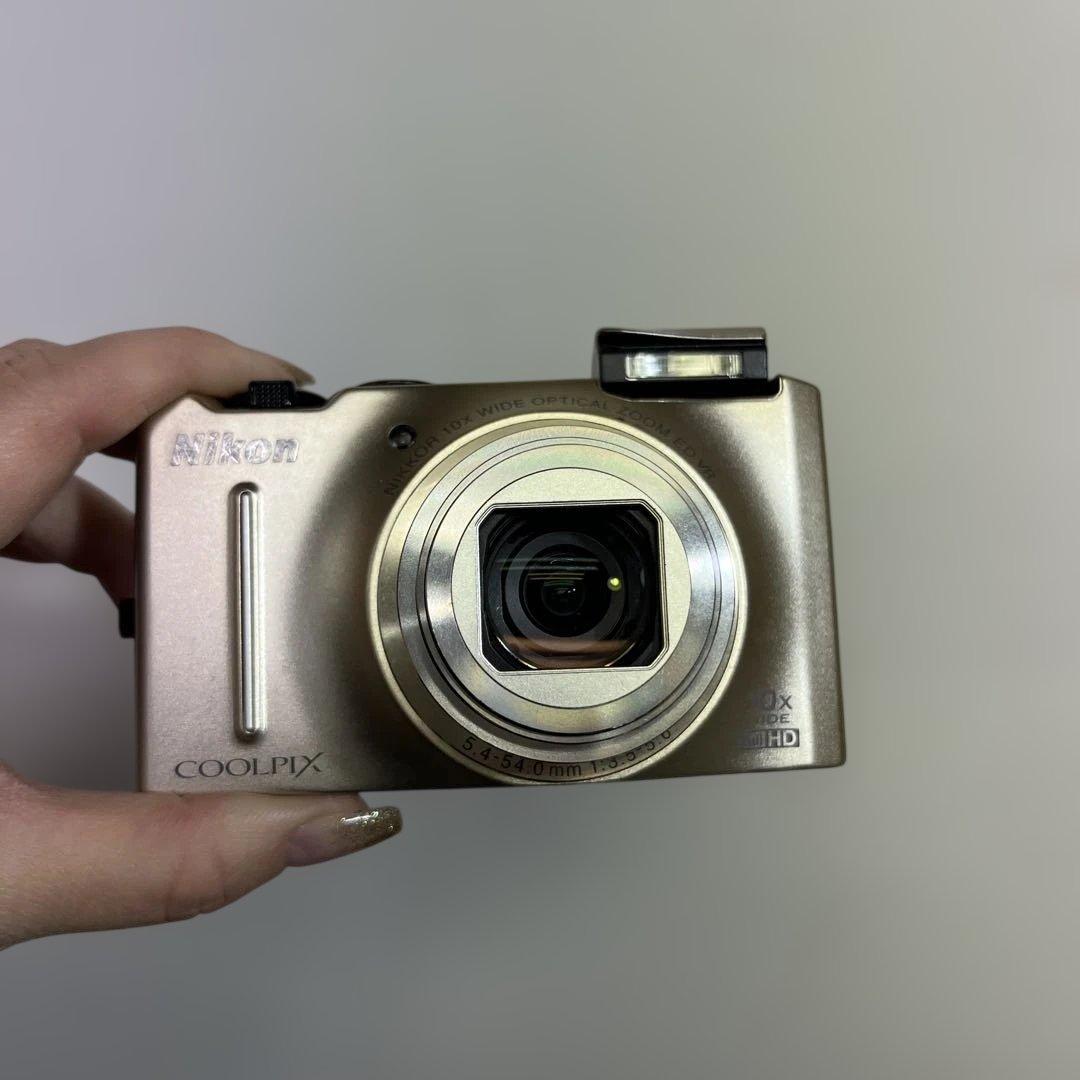 Nikon COOLPIX S8100 ゴールド コンデジ　ニコン
