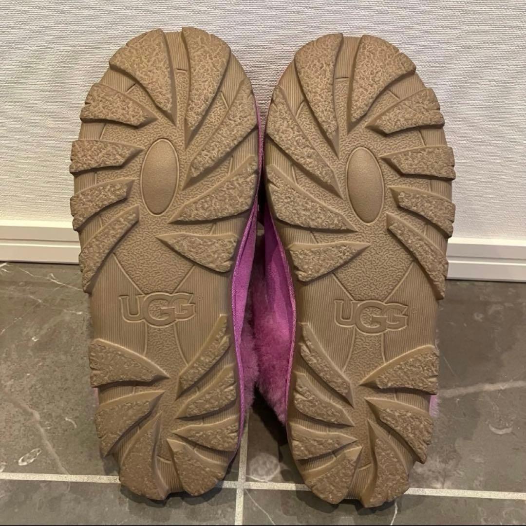 UGG アグ 新品未使用キラキラリボン☆店舗限定レア品 ムートンスエードサンダル