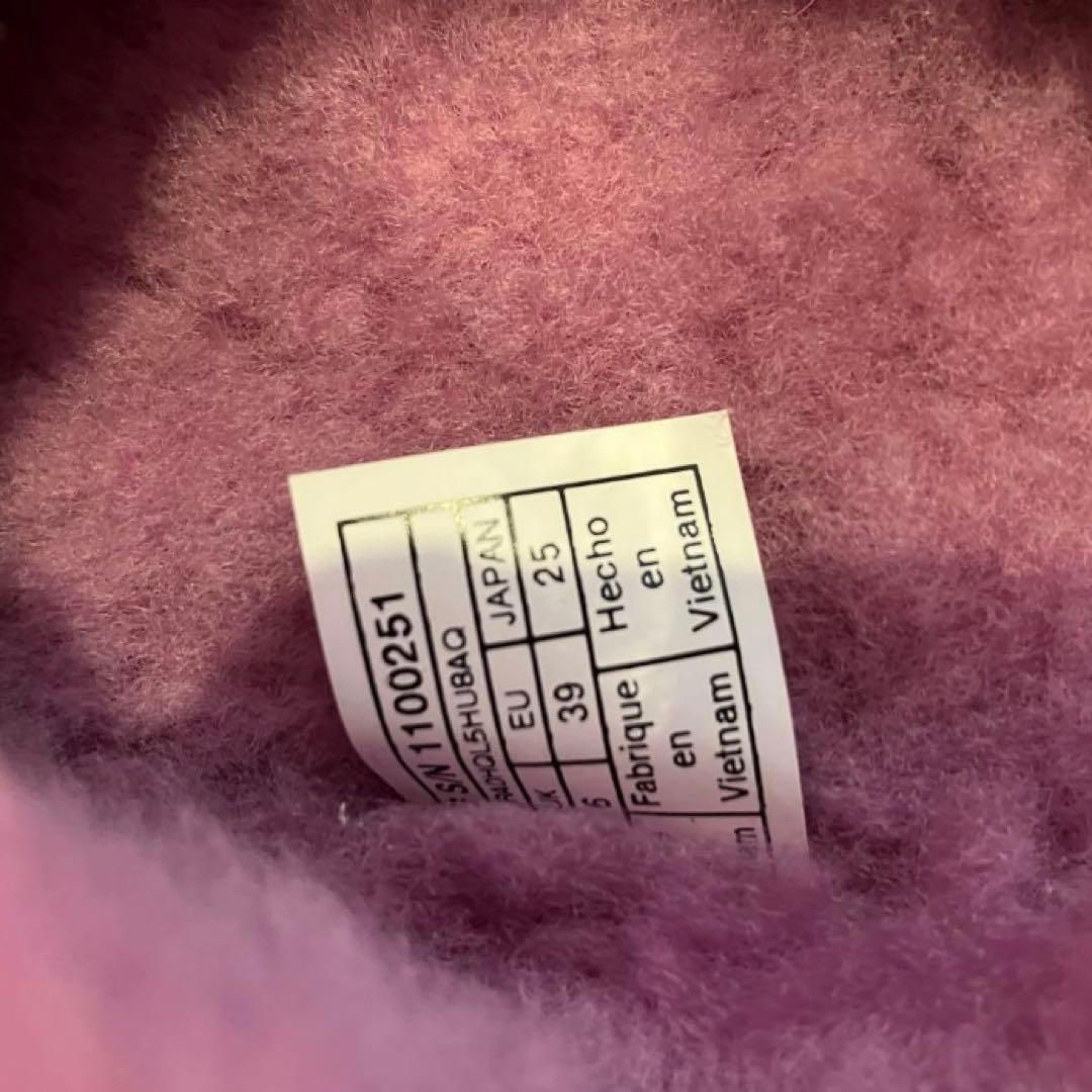 UGG アグ 新品未使用キラキラリボン☆店舗限定レア品 ムートンスエードサンダル