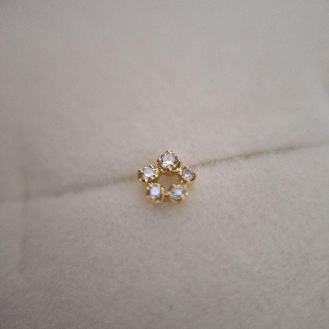 AHKAH K18YG ビリーブデュウフローレント プチ ピアス