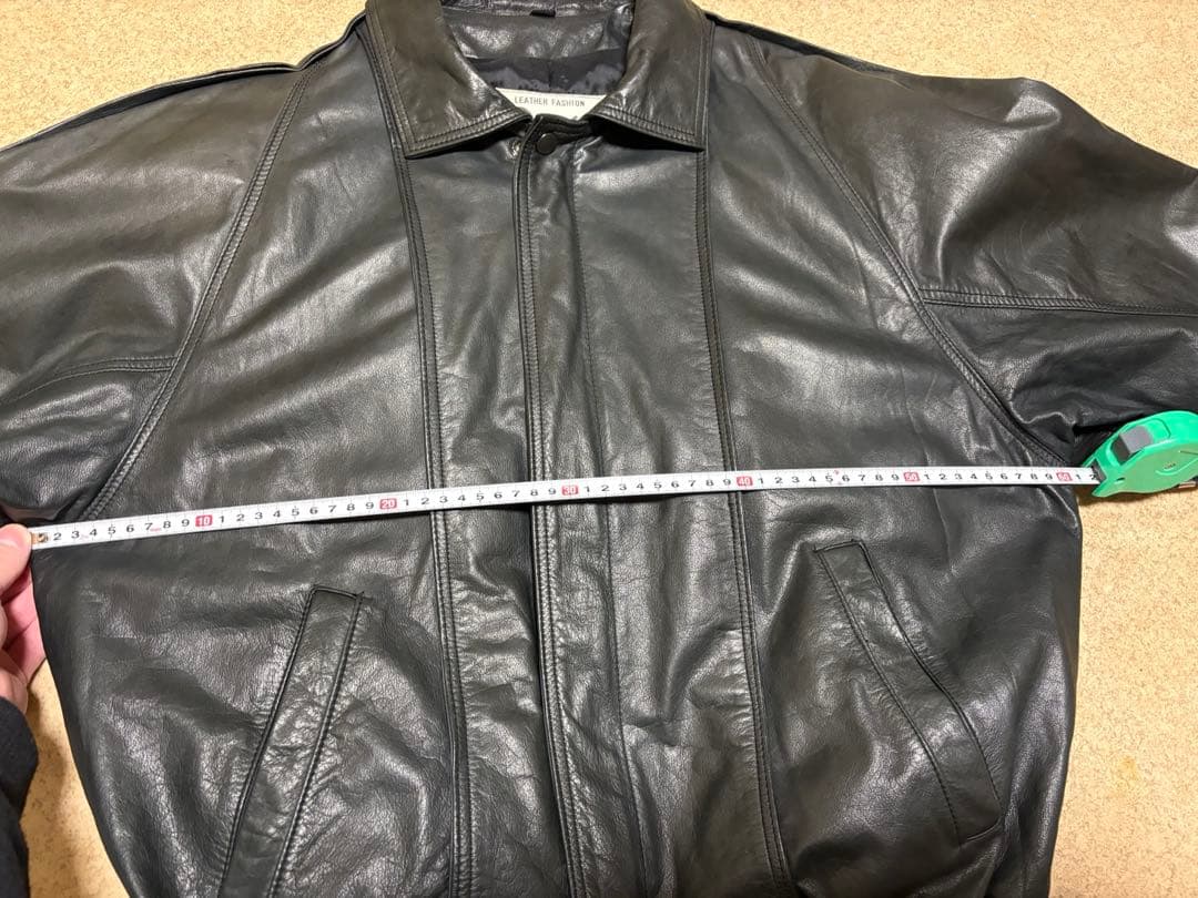 日本製 身幅61着丈64袖丈78 牛革レザー a2フライトジャケット ショート丈