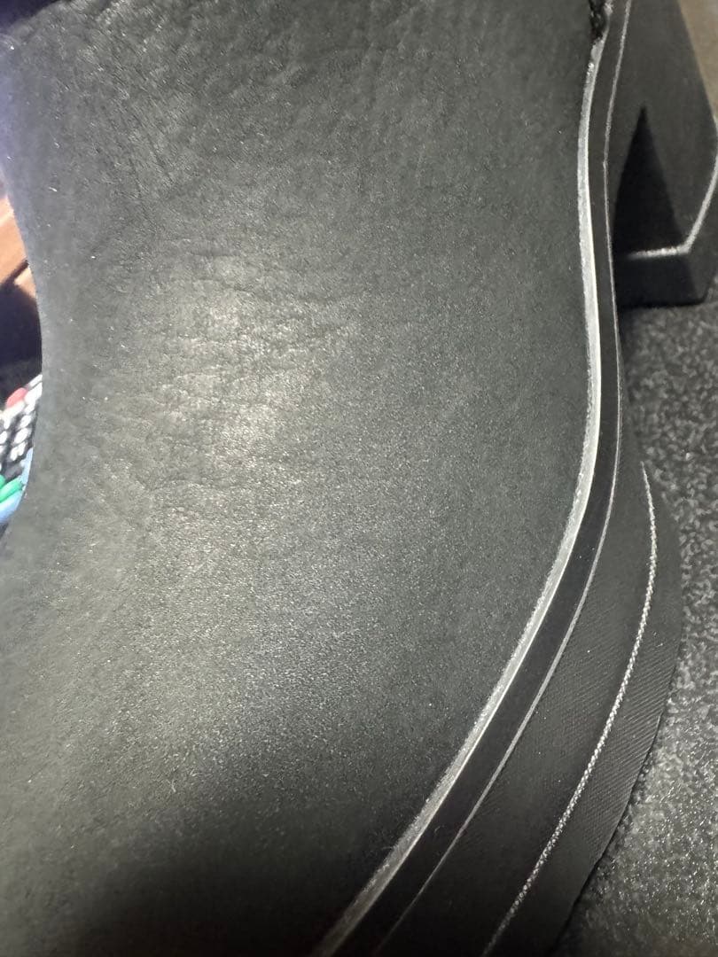 UGG ブラック プラットフォームヒールブーツ