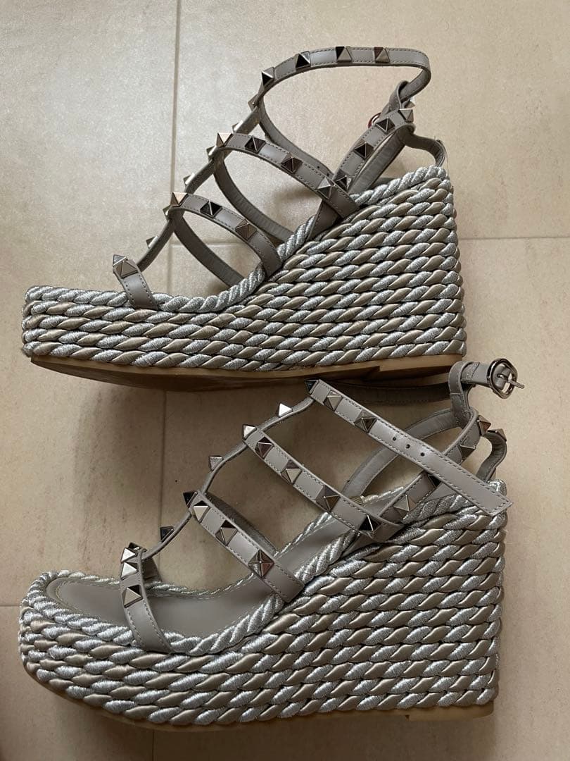 VALENTINO ヴァレンティノ　ウェッジサンダル　サイズ35