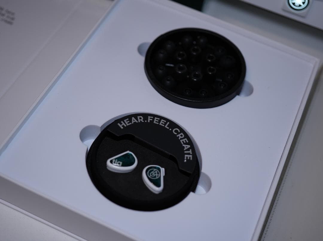 イヤホン 64audio Fourte Blanc