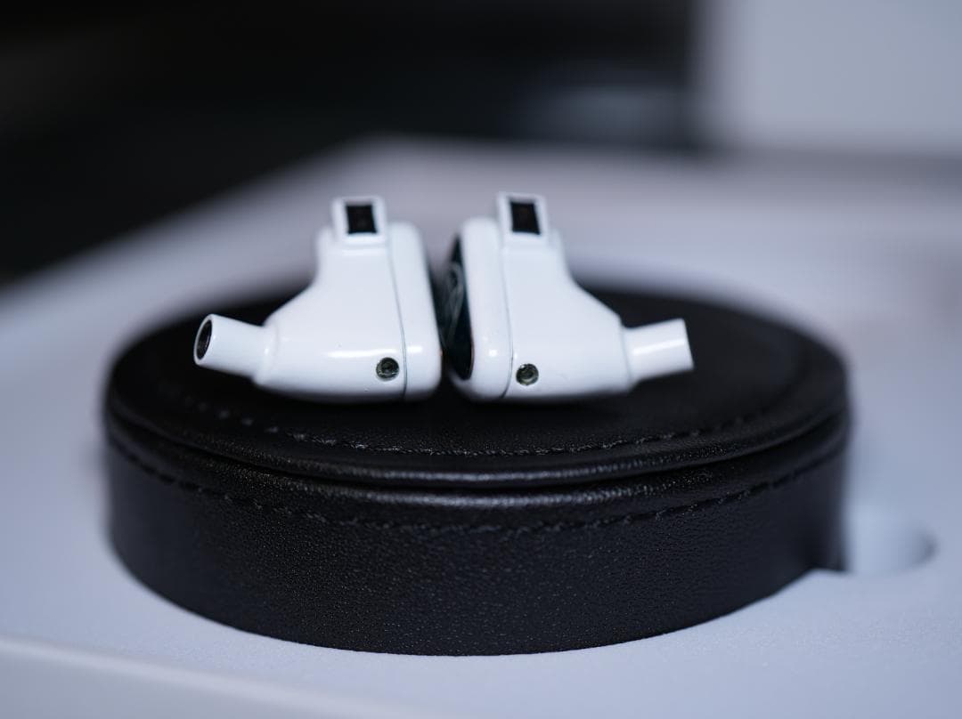 イヤホン 64audio Fourte Blanc