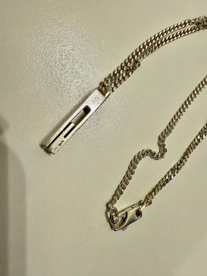 GUCCI シルバー バー ネックレス