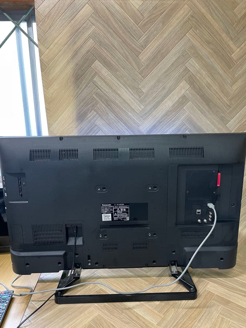 動作OK Panasonic パナソニック　43インチ　リモコン付き　17年製