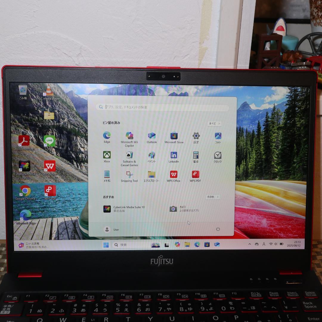 小型Win11公式対応8世代i7/SSD512G/メ12G/無線/カメラ/FHD