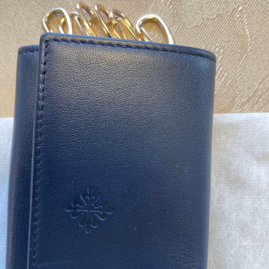 パテックフィリップ　レザー　ネイビー　キーホルダー　希少品　美中古　濃紺色