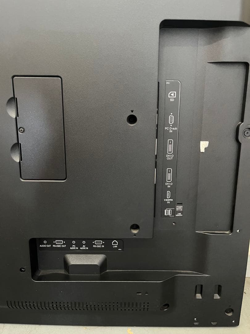 50インチ　モニター　インフォメーションディスプレイ