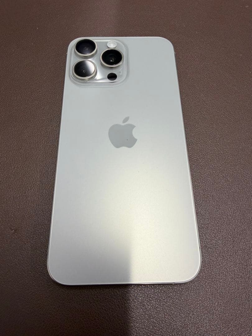 【美品】iPhone15 Pro Max 256GB ナチュラルチタニウム