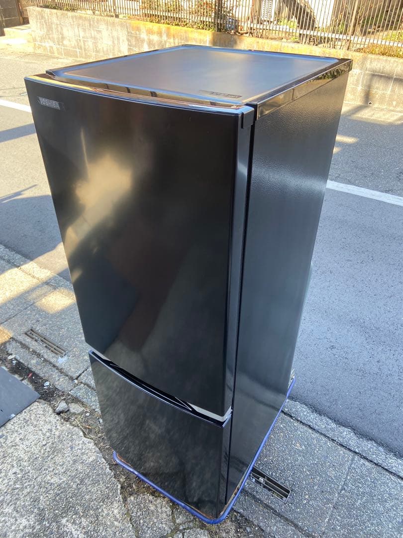 T398 TOSHIBA 2021年製 153L 冷蔵庫 ブラック