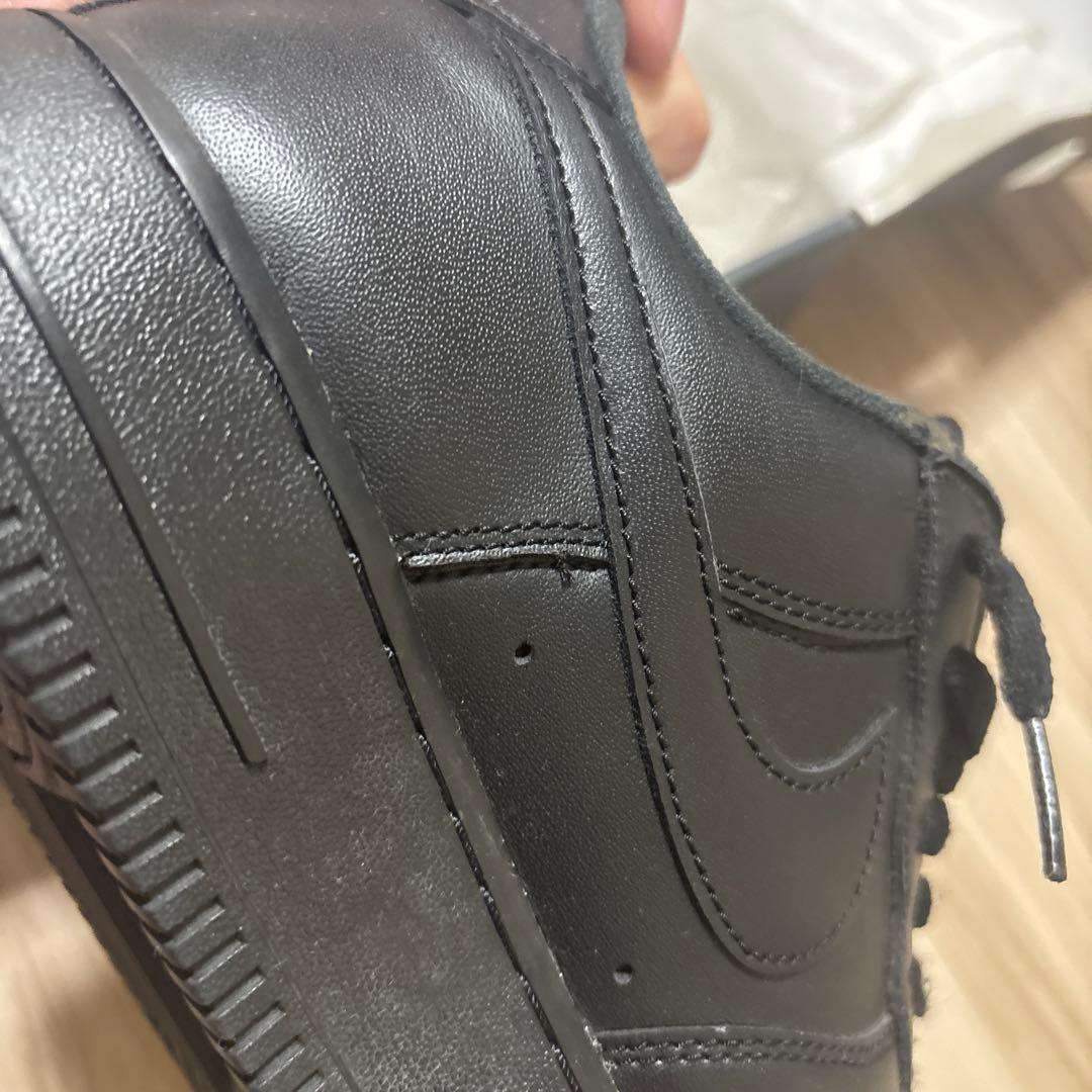 ツ*ー様 Nike Air Force 1 Supreme ブラック