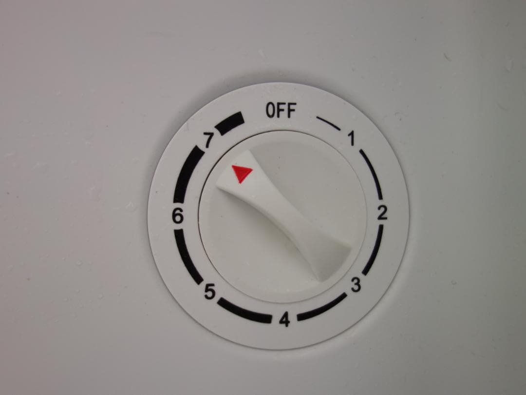 M▽オーヤマ 冷凍庫 フリーザ 32L 1ドア (27956)