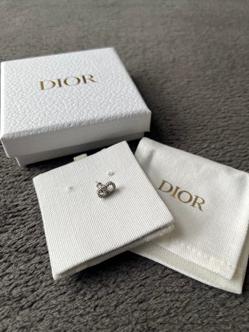 Diorピアス（片耳用）