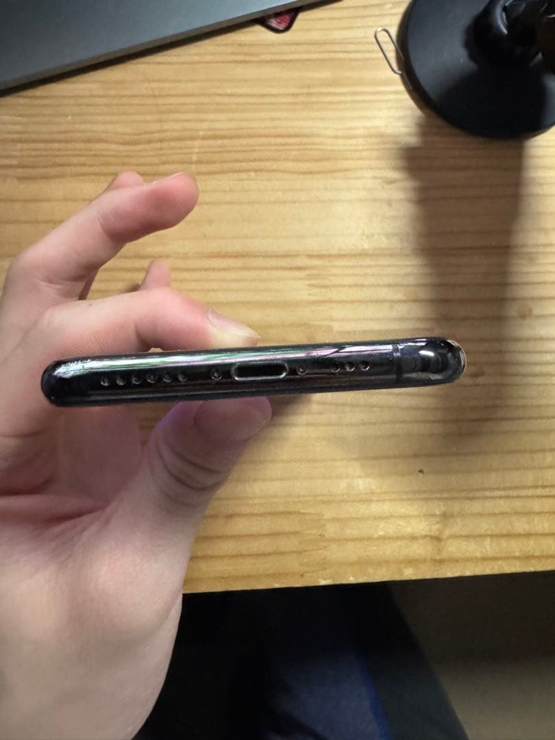 iPhone Xs simフリー