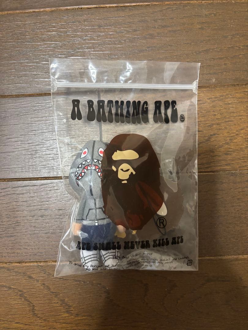 A BATHING APE sharkキーホルダー未開封品