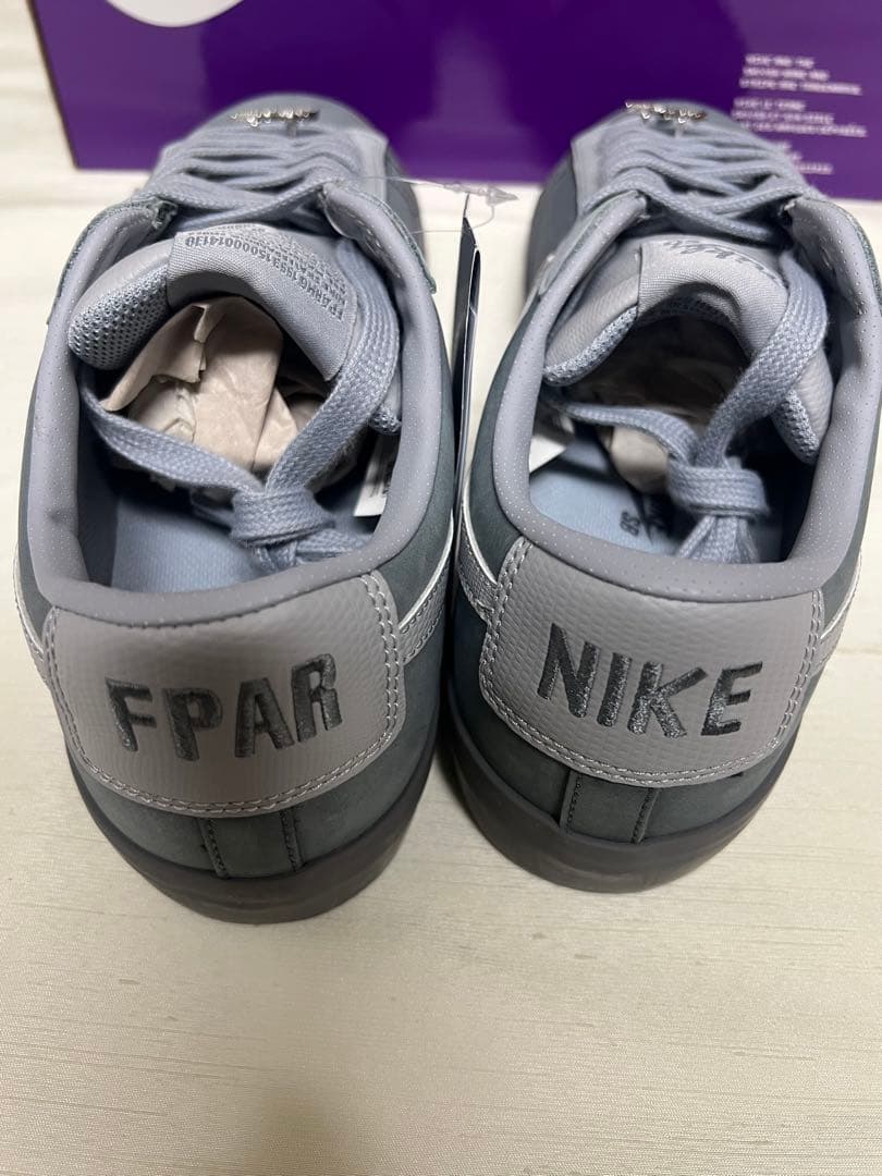 新品　NIKE SB ZOOM BLAZER LOW QS