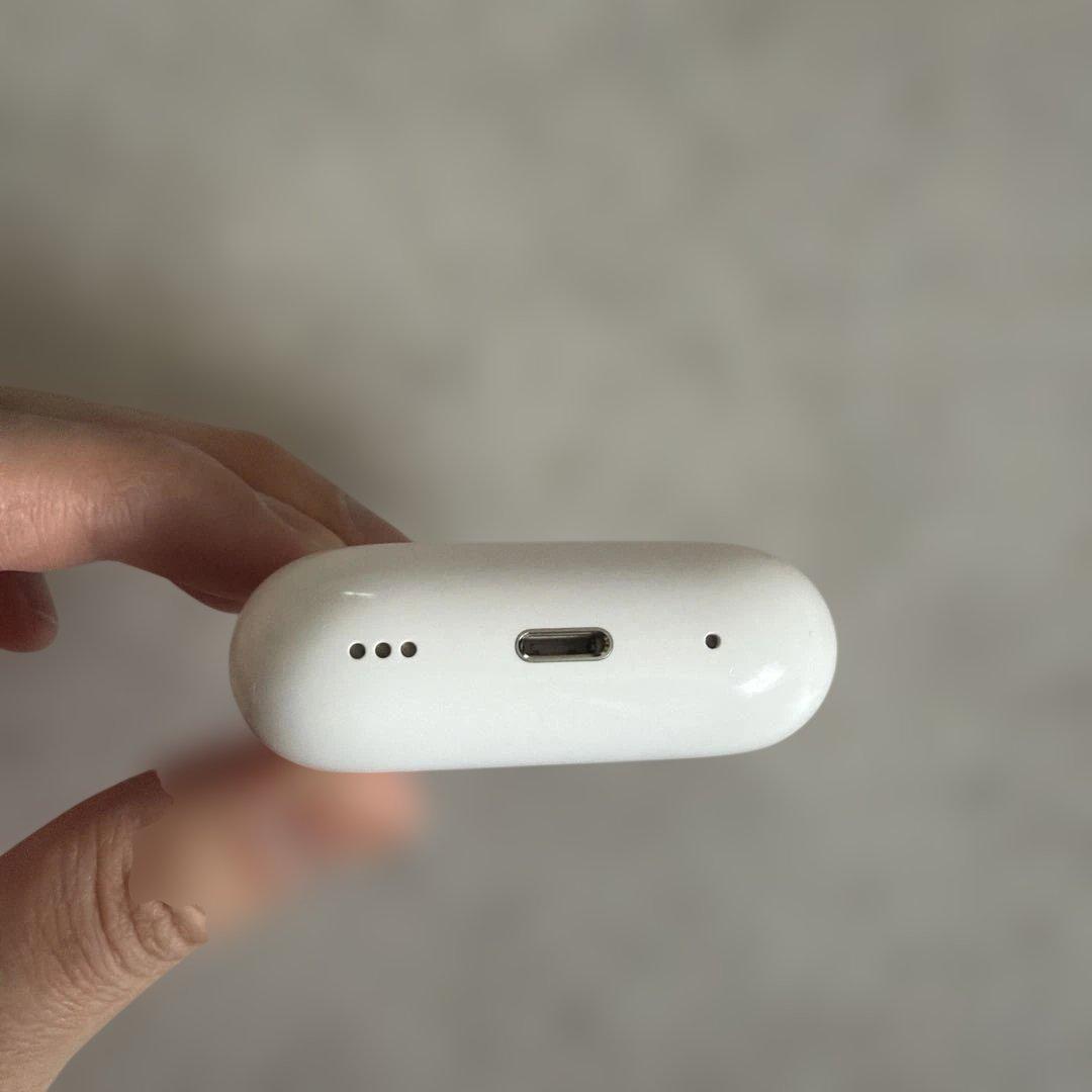 H*u様 Airpods Pro 2 第二世代 アップル イヤホン air po