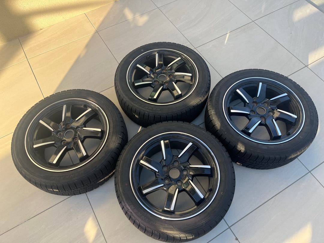 スバル純正レヴォーグ17インチスタッドレスタイヤ215/50R17 4本セット