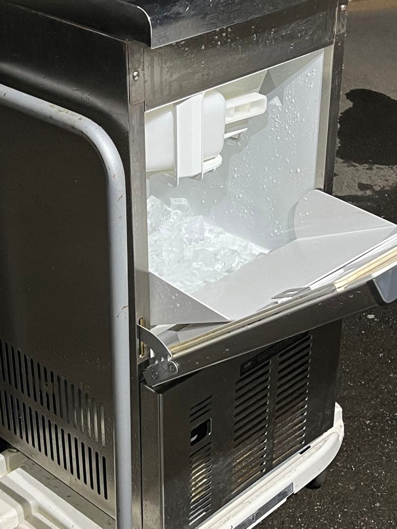 ダイワ　DRI-25LME1　キューブアイスメーカー