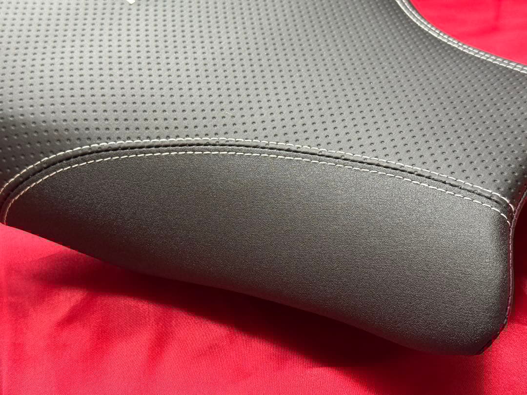 【ZX-4R,ZX25R】スポーツハイシート TRICKSTAR トリックスター