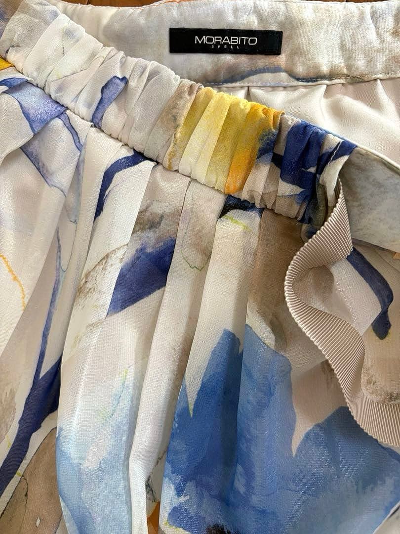 新品モラビトスペル　カタログ掲載リュクスな花柄スカート　サイズ３８¥64900