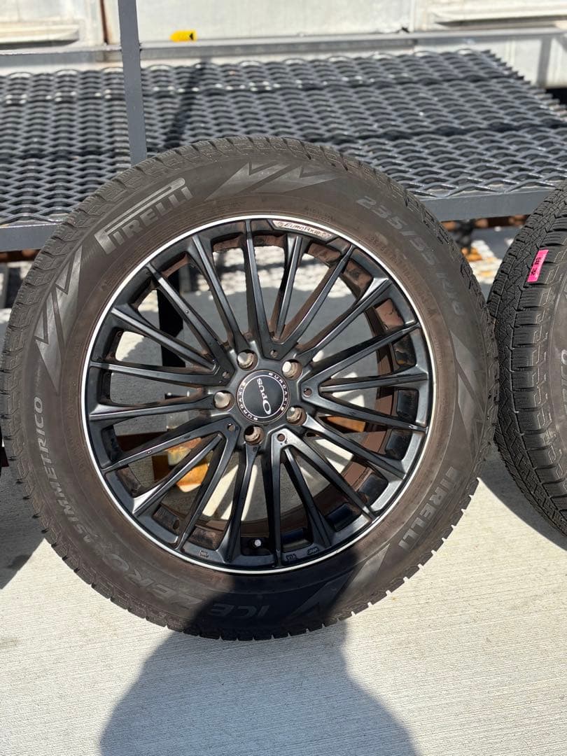 Benz GLB装着　Pirelli 18インチ タイヤ・ホイール4本セット