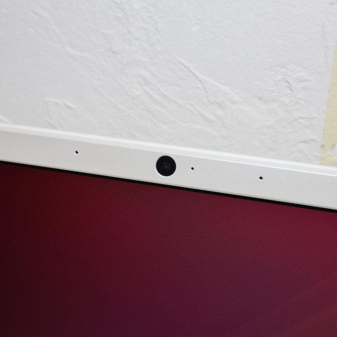 人気の白！Win11公式対応10世代i3/メ8/SSD/無線/カメラ/TypeC