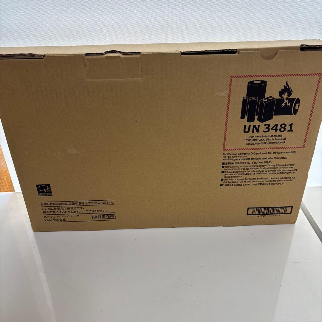 VAIO F14 i5/16GB/SSD256GB/Office付/14型