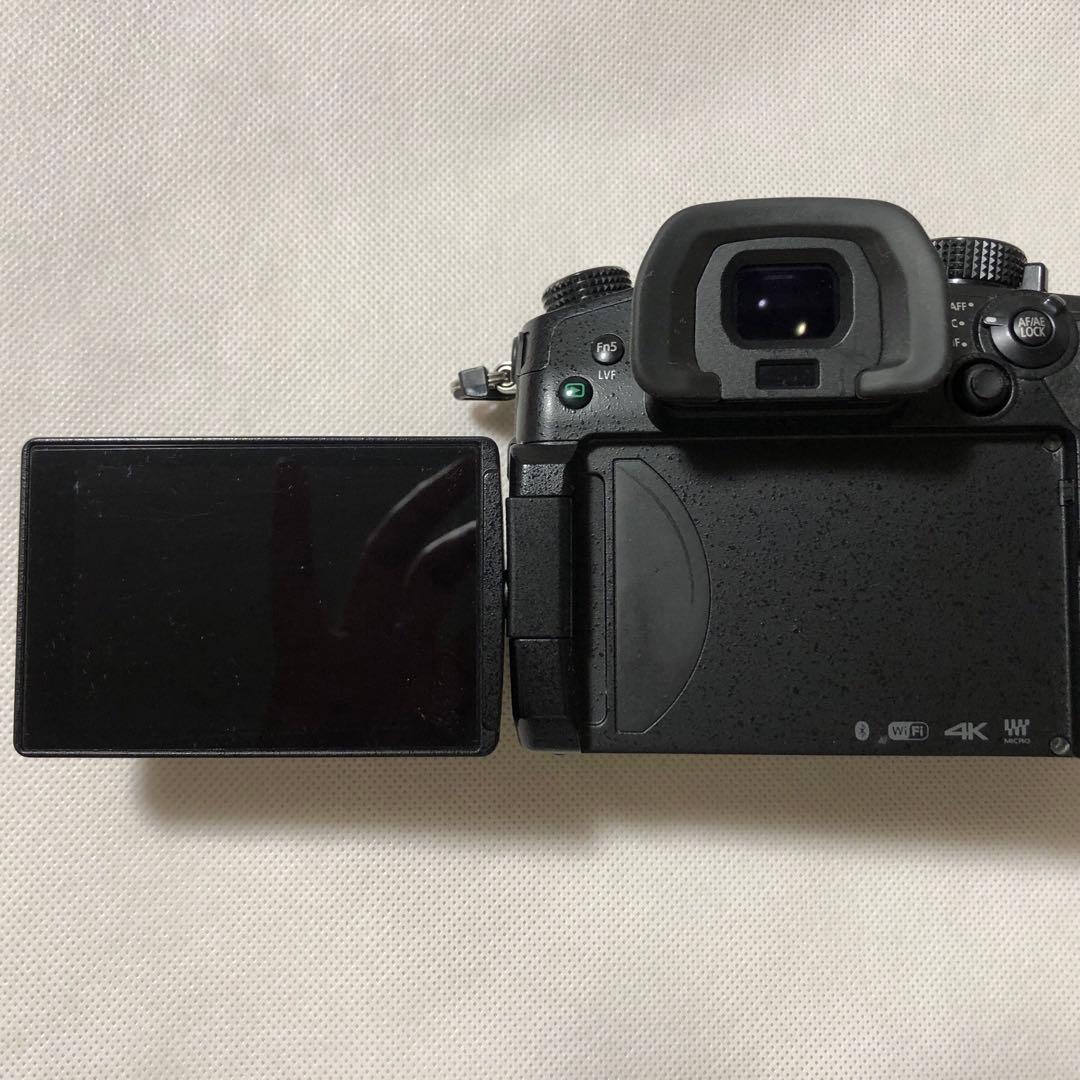 パナソニック　ミラーレLUMIX GH5-K カメラ 本体