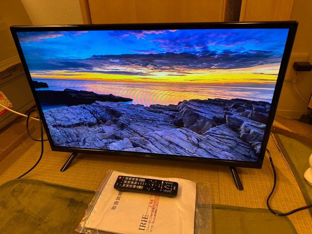 IRIE アイリー　32型　テレビ　FFF-TV32WBK2　映り綺麗未使用近！