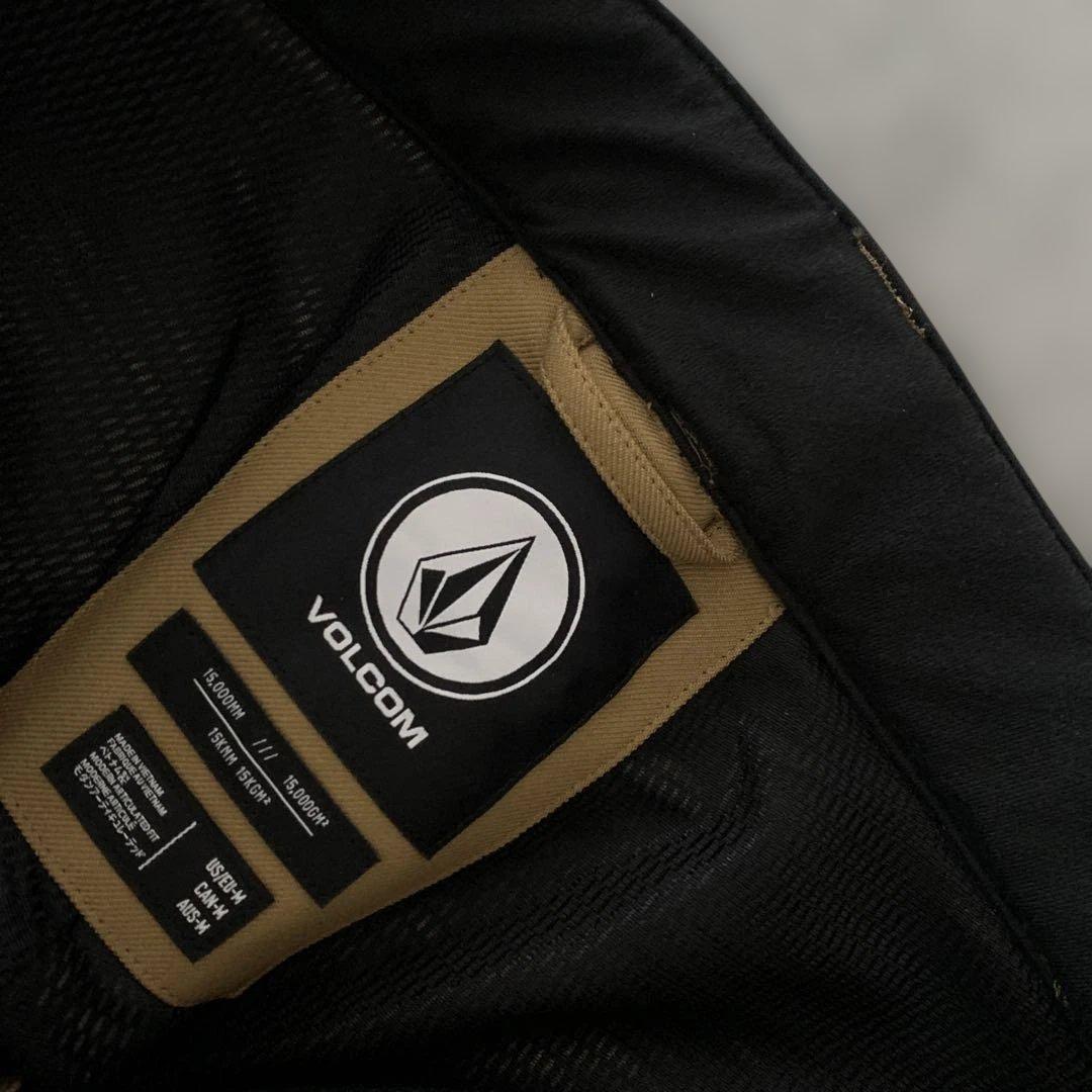 未使用級✨ボルコム スノーボードウェア パンツ　VOLCOM