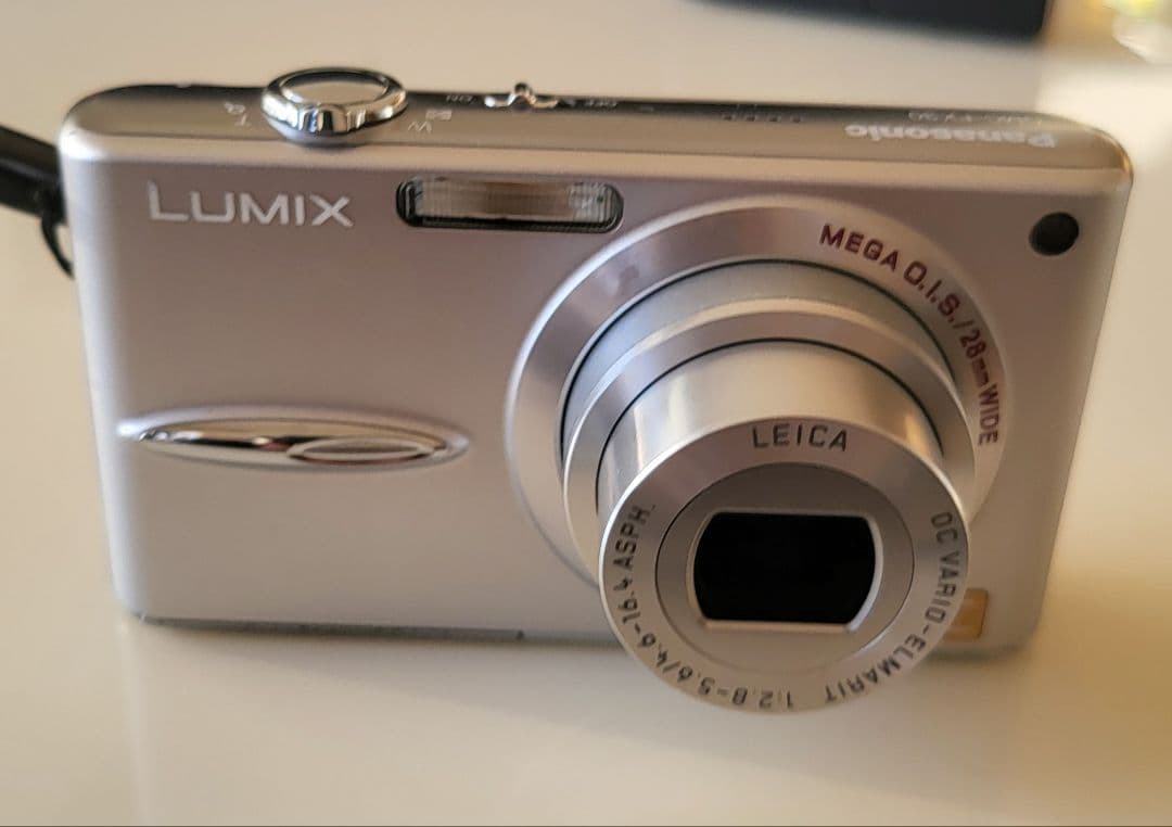 Panasonic DMC-FX30 コンパクトデジタルカメラ