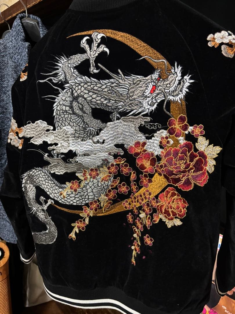 ベロア調 スカジャン ONI DENIM Mサイズ 黒 竜ドラゴン 新品タグ付き