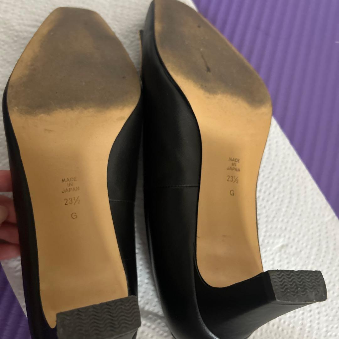 Diana バックル付き ブラックパンプス