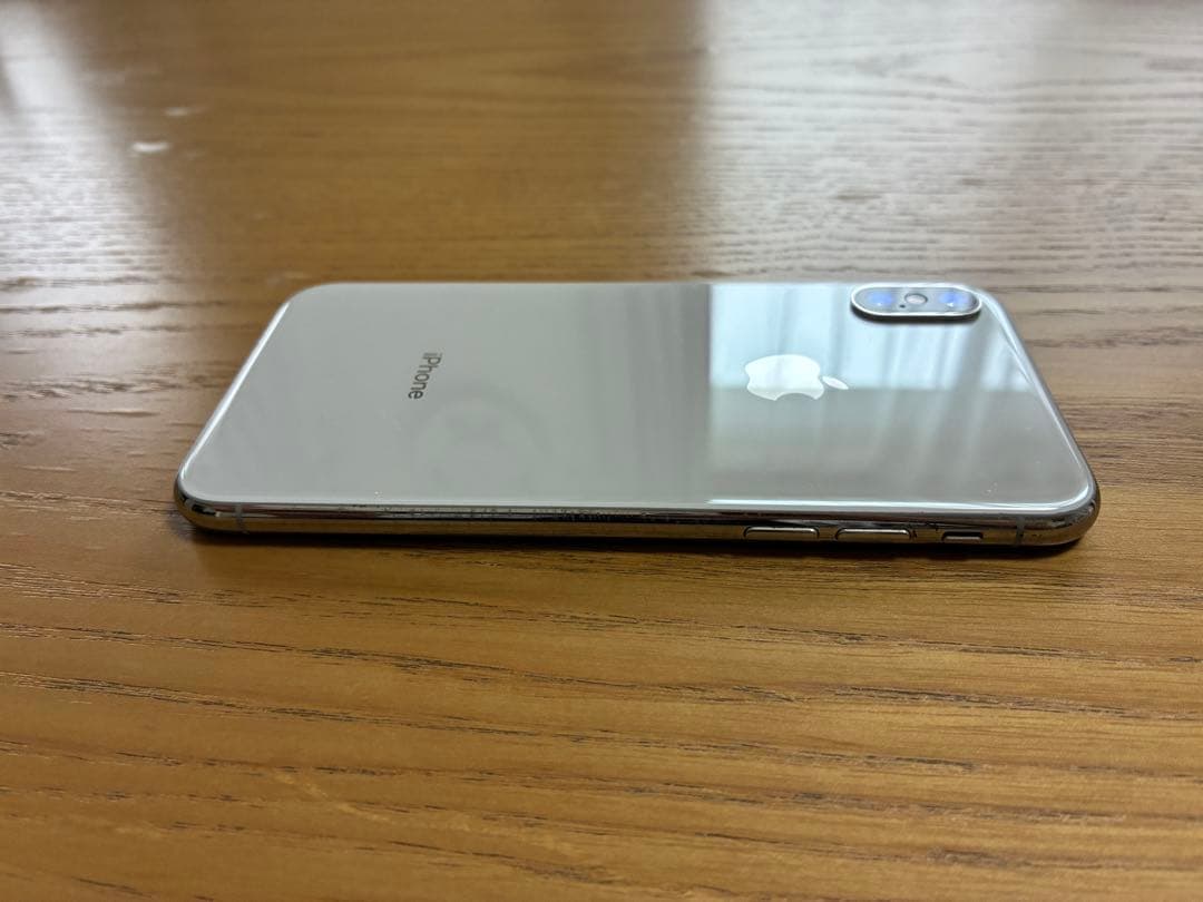 iPhone X ホワイト