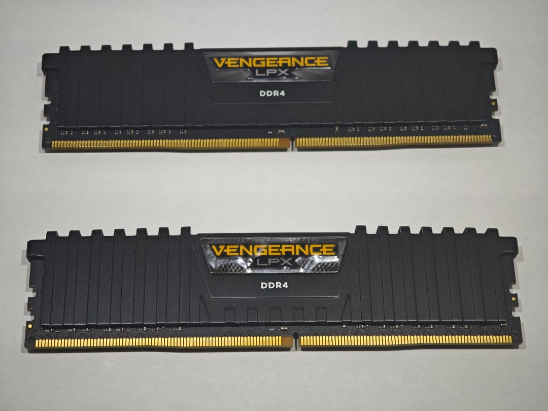 メモリー Corsair Vengeance LPX DDR4 32GB 3200MHz