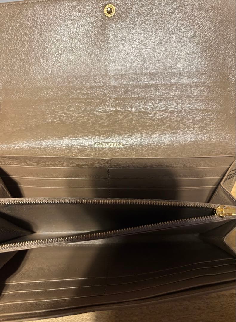 BALENCIAGA ロゴプリント 長財布 ベージュ