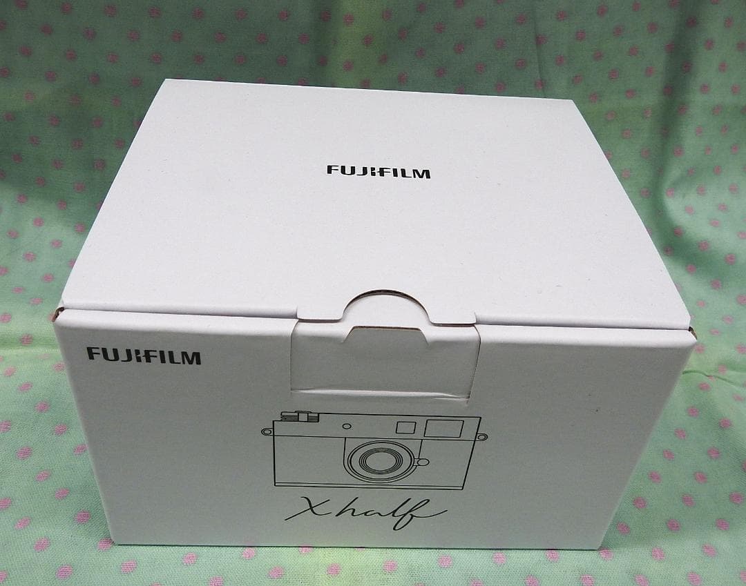 【新品】X half FUJIFILM X-HF1 コンパクトデジカメ シルバー