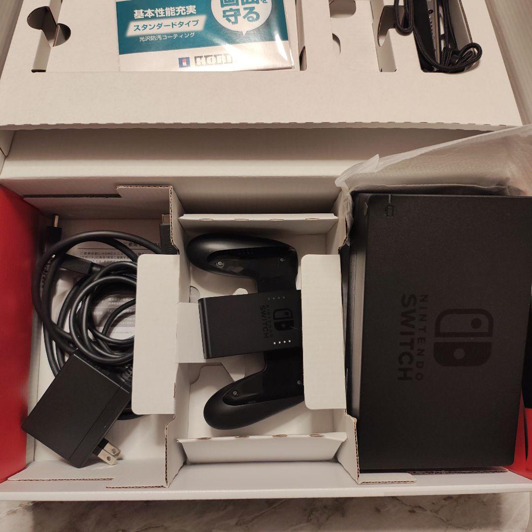 極美品　Nintendo Switch 本体 青/赤 付属品付き　箱あり