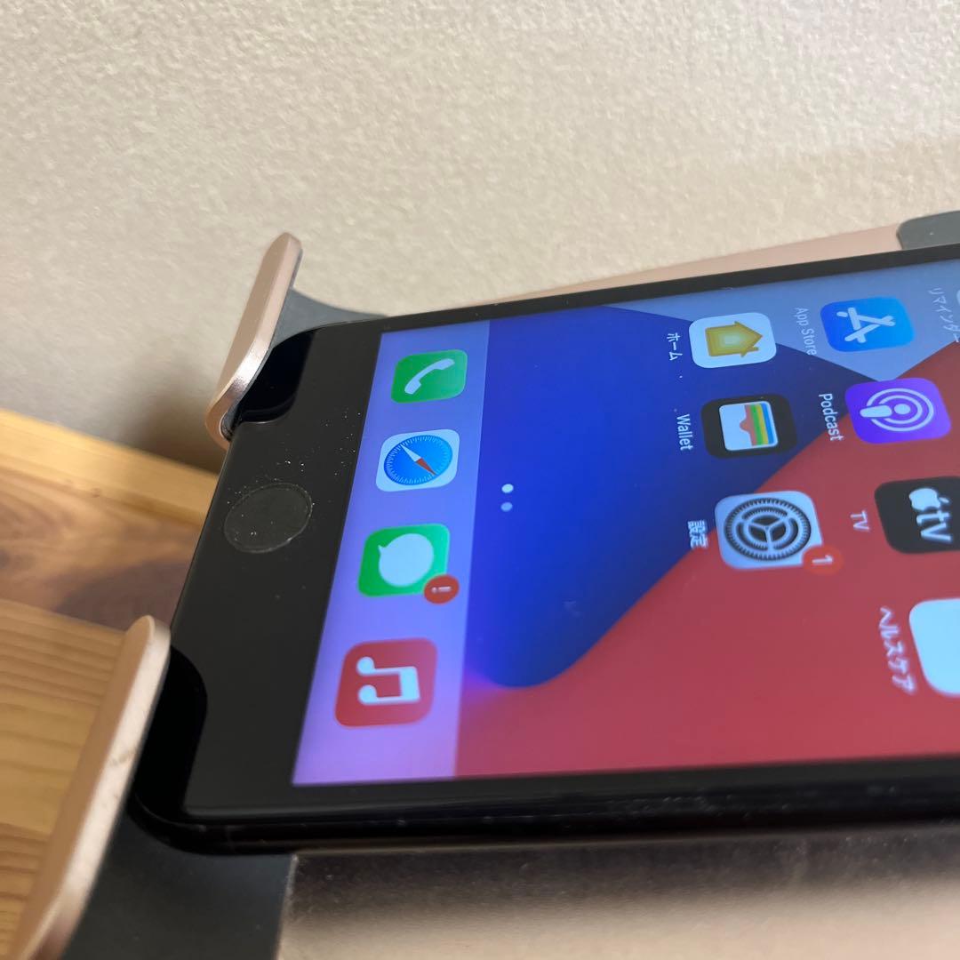 バッテリー新品交換済100%！iPhone7 plus 128GB ブラックS