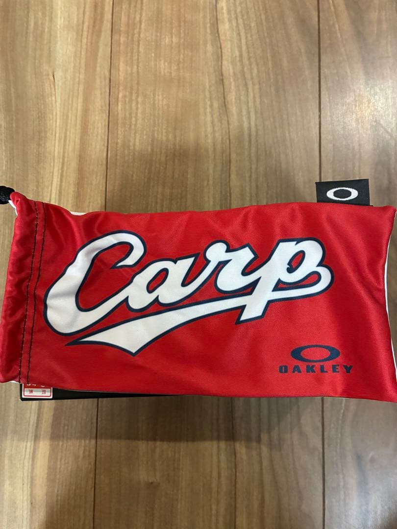 《限定品》OAKLEY サングラス 広島カープモデル
