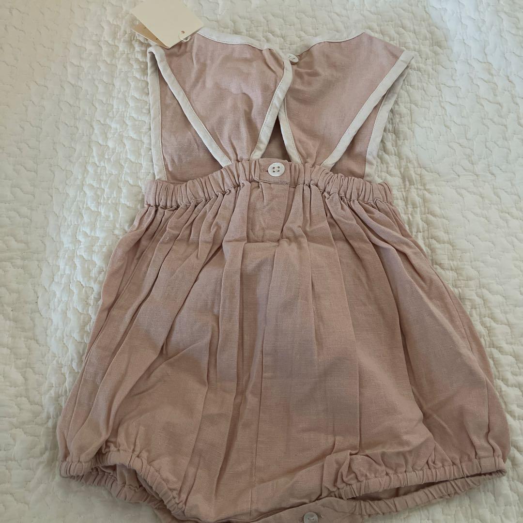 【新品・未使用品】 Apolina 刺繍入りコットンロンパース 18-24ヶ月