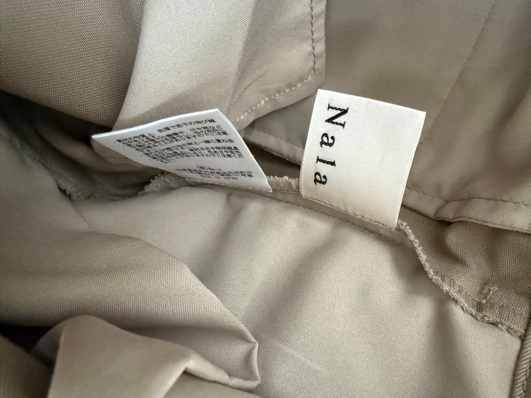 nala コクーンチノパンツ