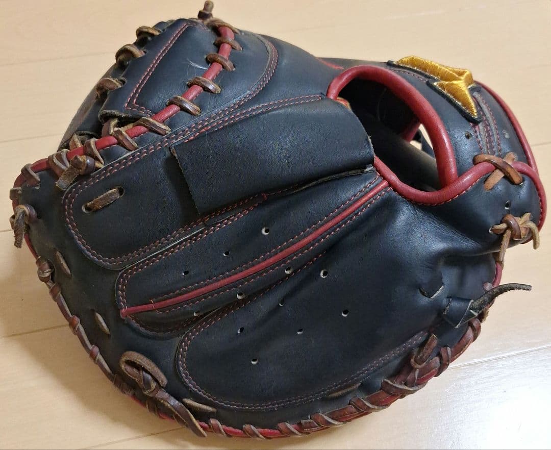 ミズノ プロ　軟式 キャッチャーミット 刺繍あり