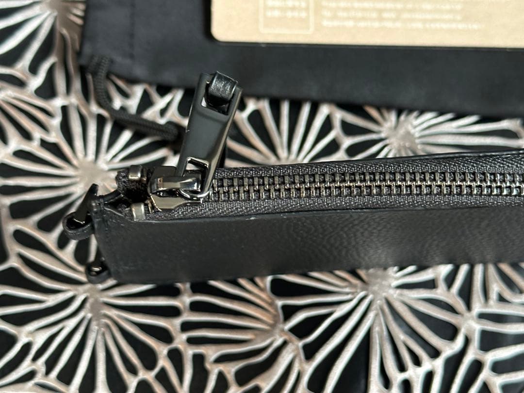 【BANDOLIERバンドリヤー】ポーチ《ブラック/ピューター》