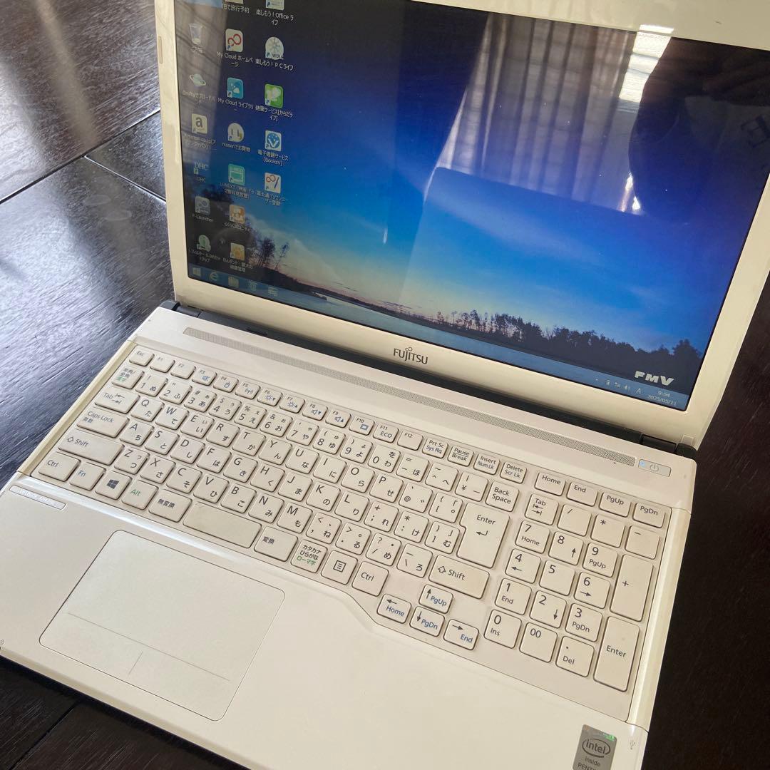 富士通 LIFEBOOK AH42/M ノートパソコン