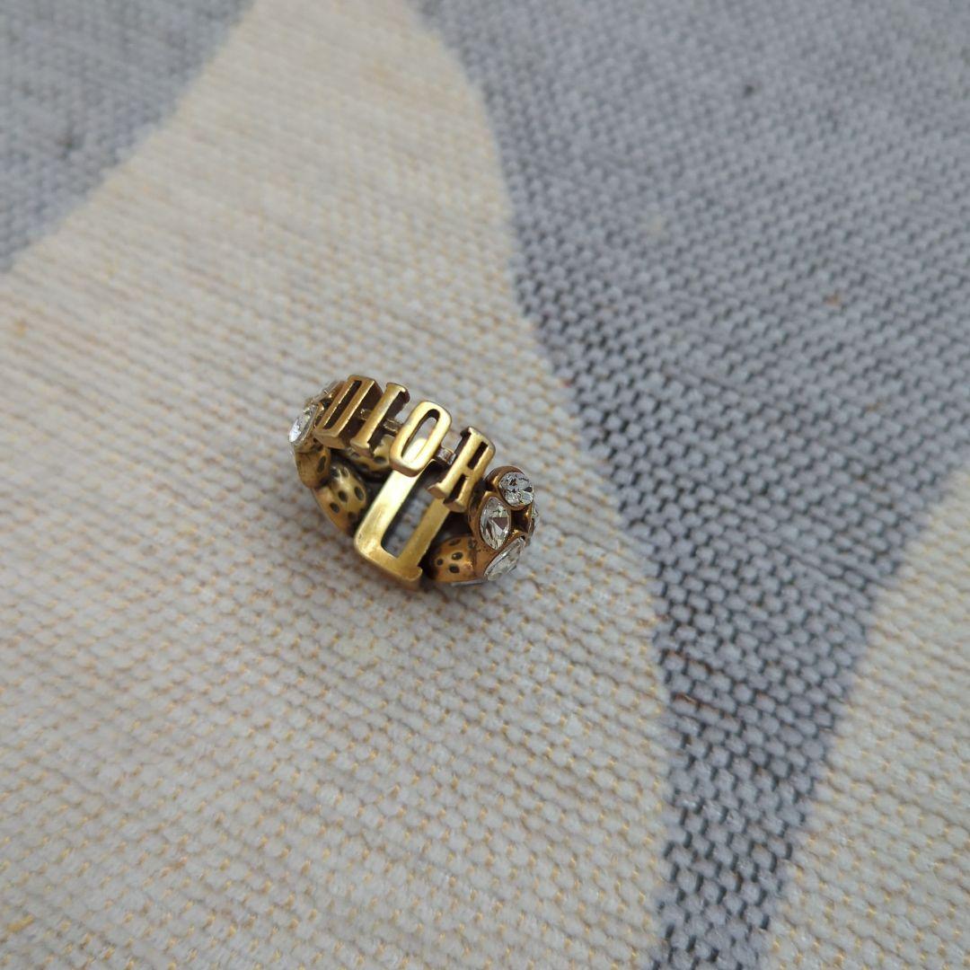 エレガントな装飾指輪 DIOR